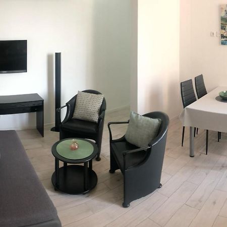 マカルスカApartman Tijanaアパートメント エクステリア 写真