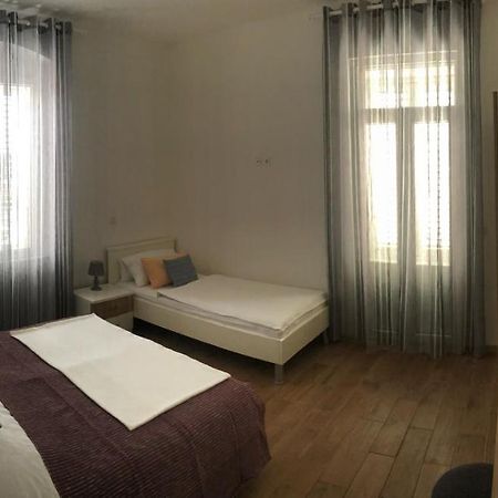 マカルスカApartman Tijanaアパートメント エクステリア 写真